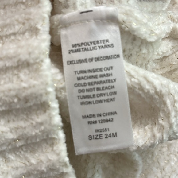 Christmas Fox Sweater with Marching Plaid Pants - Picture 9 of 9